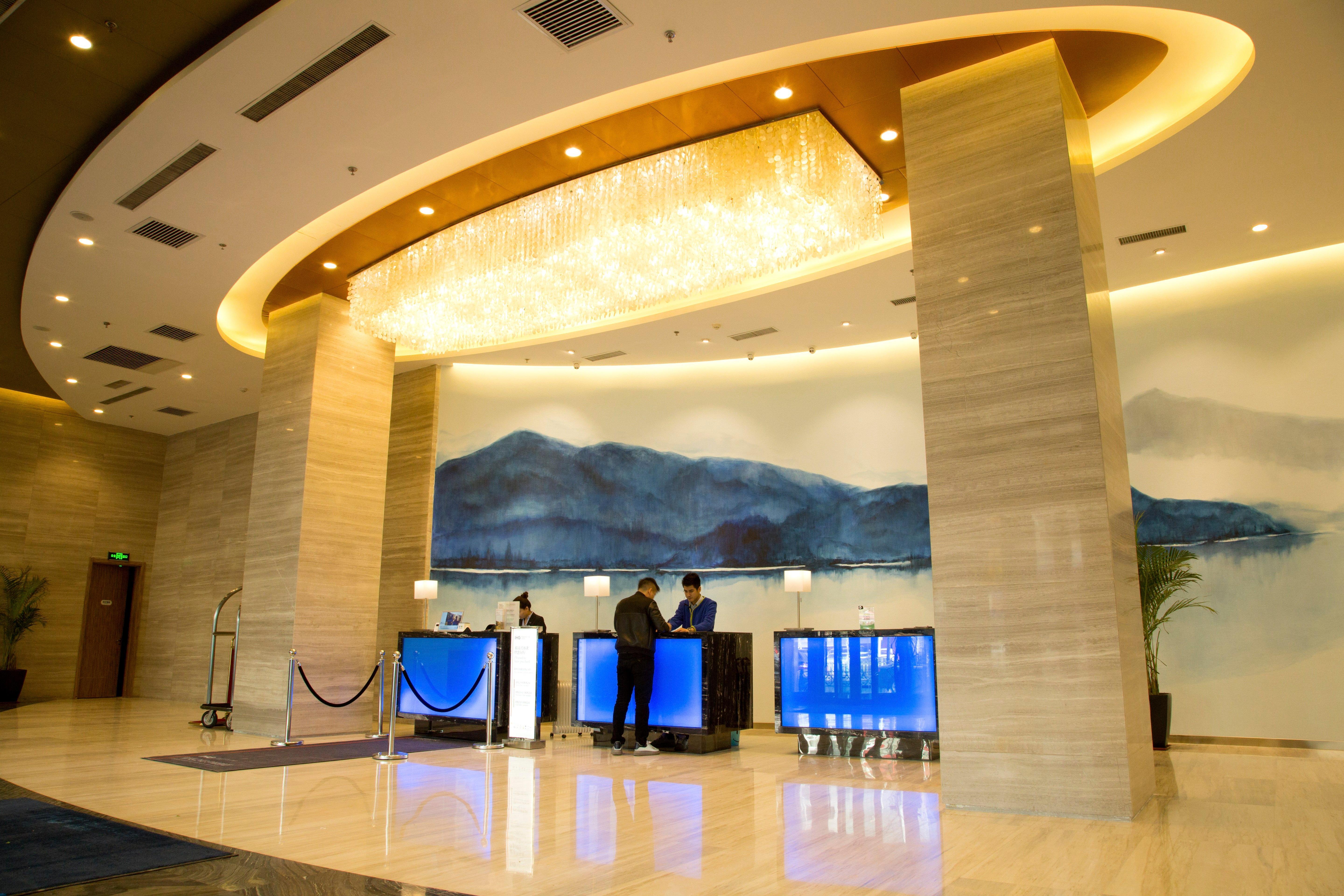 Holiday Inn Express Anshan Downtown By Ihg Екстериор снимка